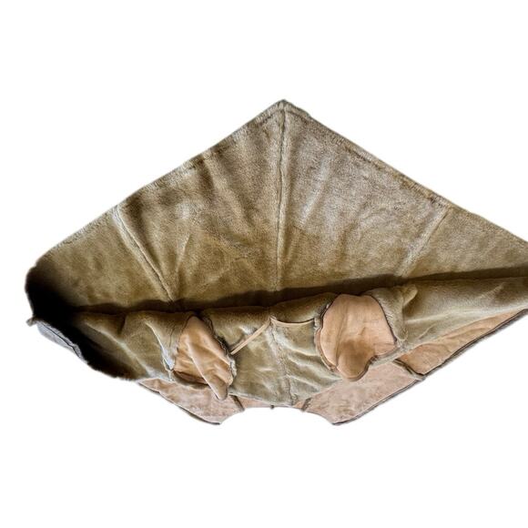 "UGG" Tan Suede Poncho With Pockets SZ S/-M Warm Fairy Core PLZ READ! FINAL SALE - Picture 10 of 15